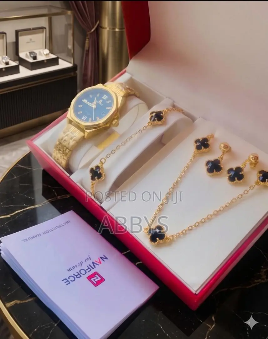 Vintage Floral 5-in 1 Jewelry Set