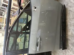 Toyota Rav4 2021 Front Right Door