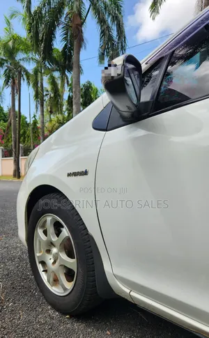 Toyota Aqua G GS 2014 White
