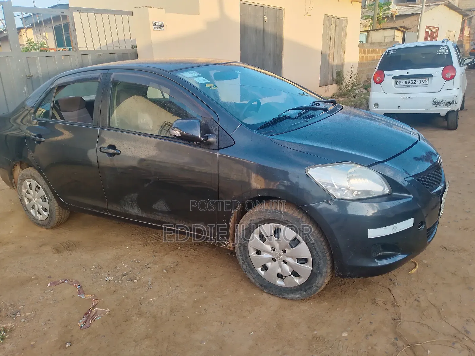 Toyota Belta 2010 Gray