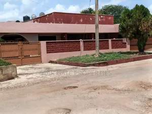 5bdrm House in Kwadaso Estate, Kumasi Metropolitan for sale
