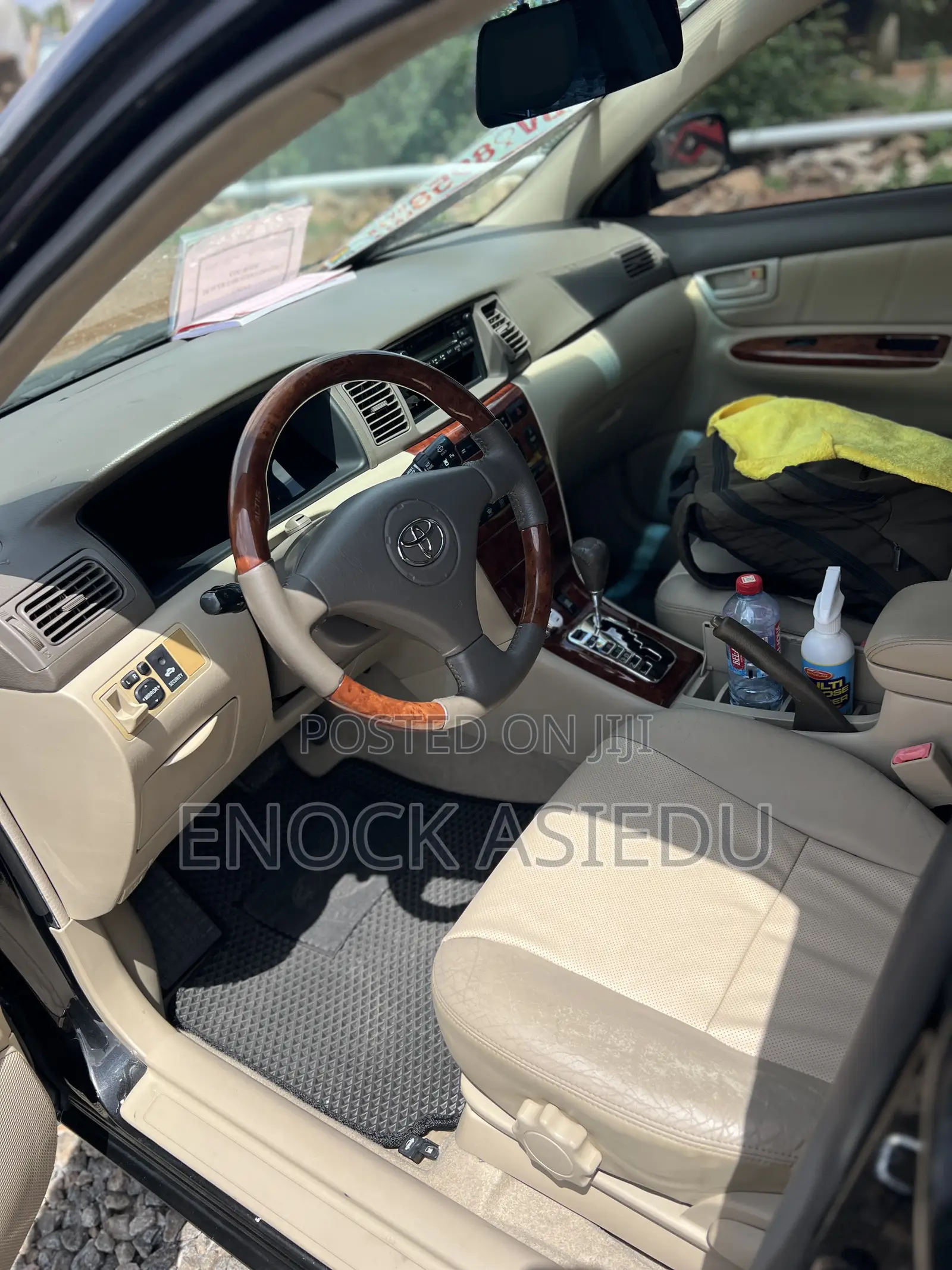 Toyota Corolla Base 4dr Sedan (1.8L 4cyl 5M) 2009 Black