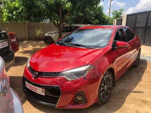 Toyota Corolla S 4dr Sedan (1.8L 4cyl CVT) 2015 Red