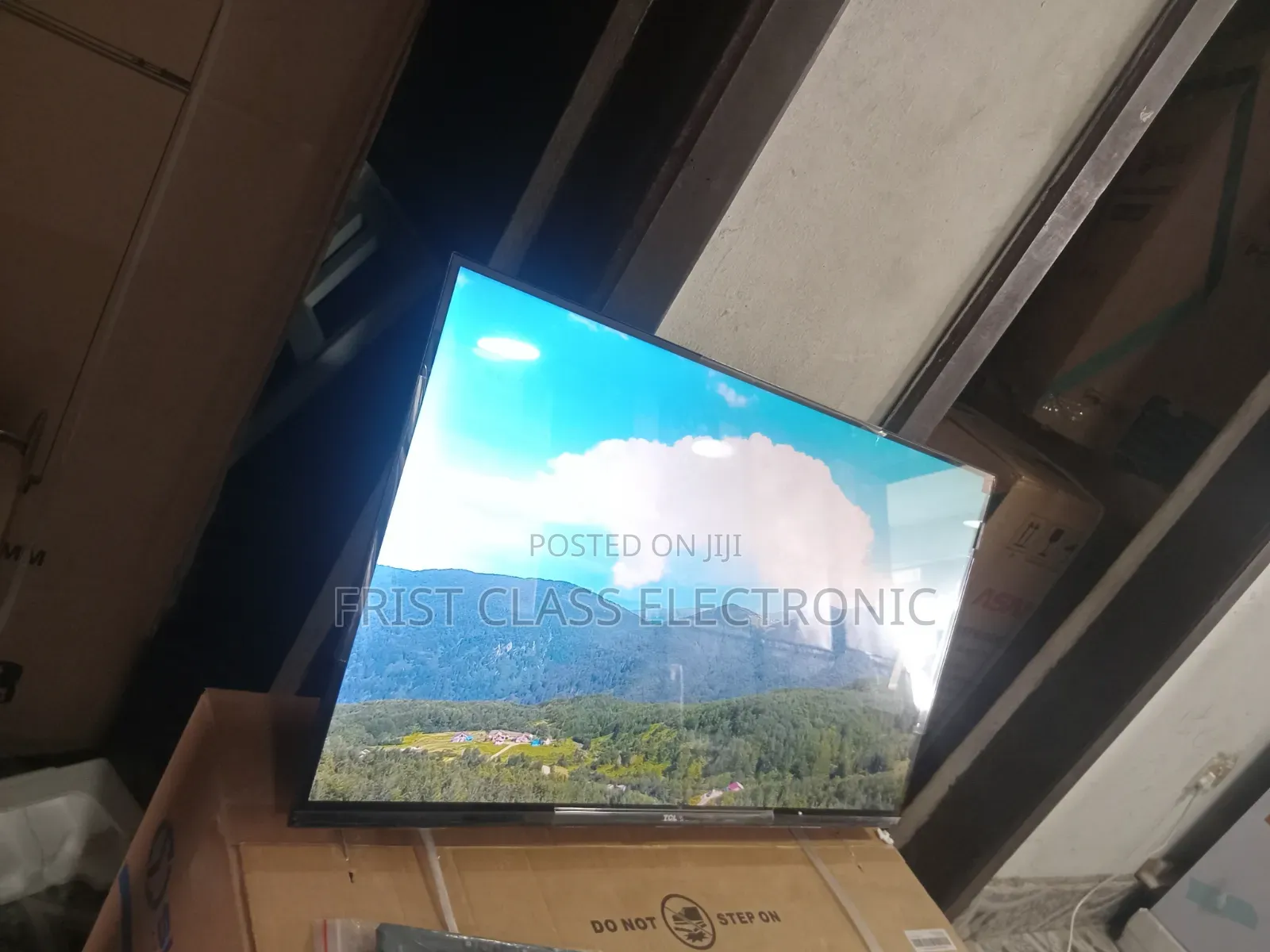 TCL Smart Tv Glow That Makes Colors Feel Alive