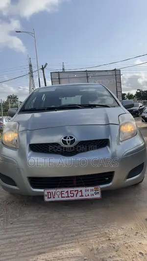 Toyota Yaris 1.5 Liftback Automatic 2009 Silver