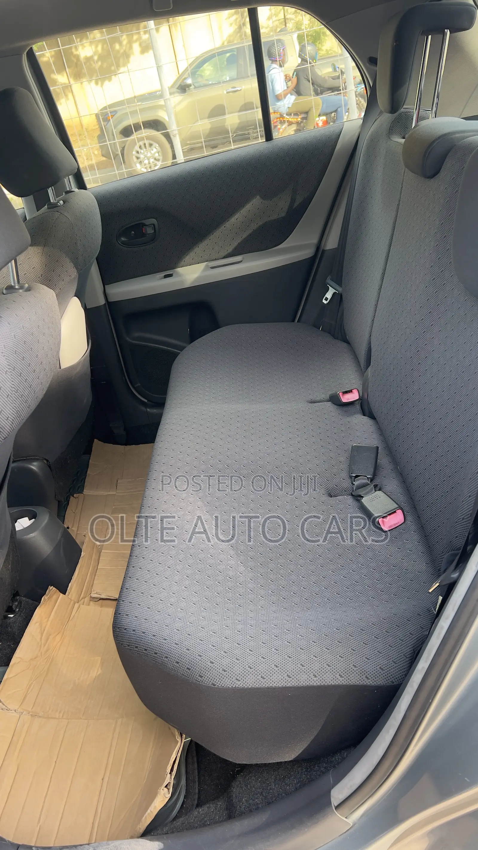 Toyota Yaris 1.5 Liftback Automatic 2009 Silver