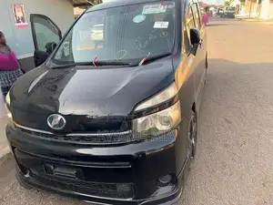 Toyota Voxy 2010 Black
