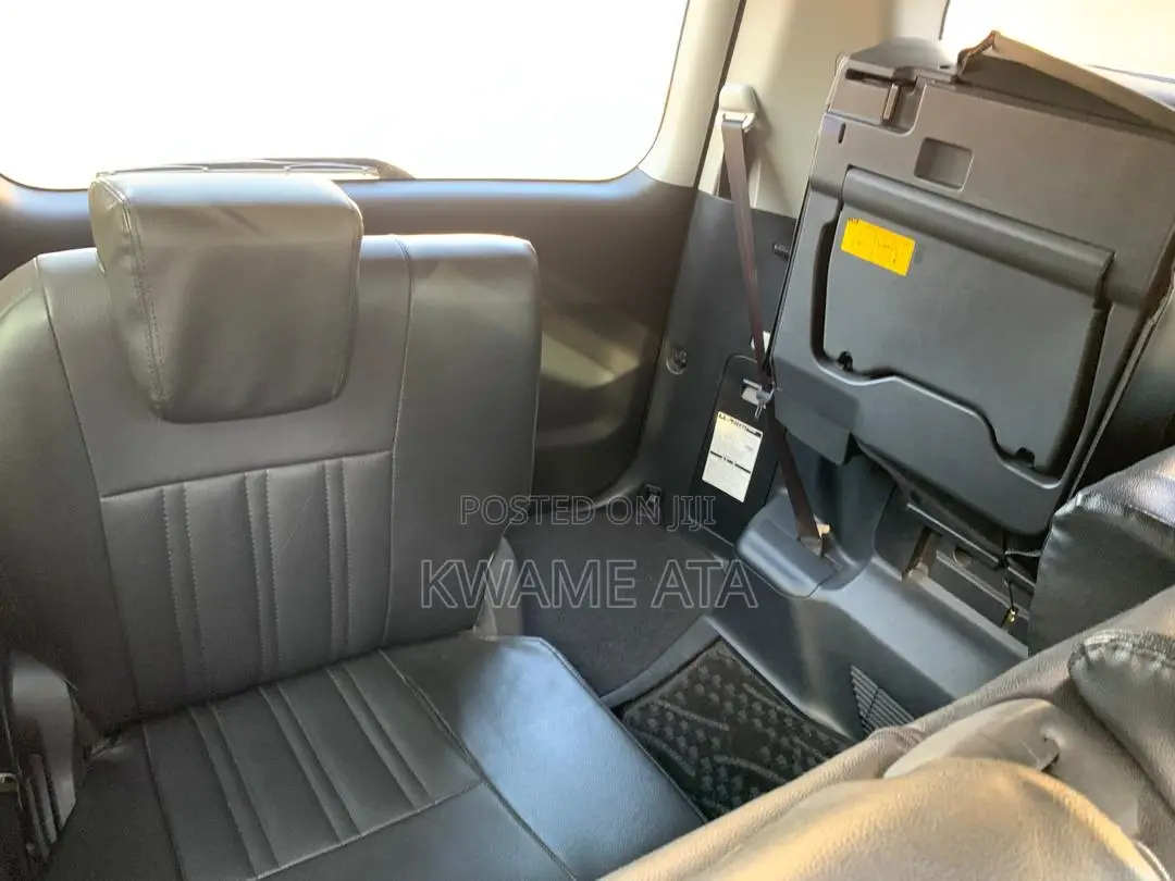 Toyota Voxy 2010 Black