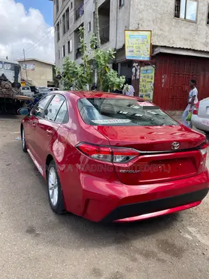 Toyota Corolla LE 2020 Red