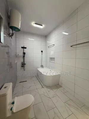 4bdrm Townhouse / Terrace in Lincoln School Area for rent