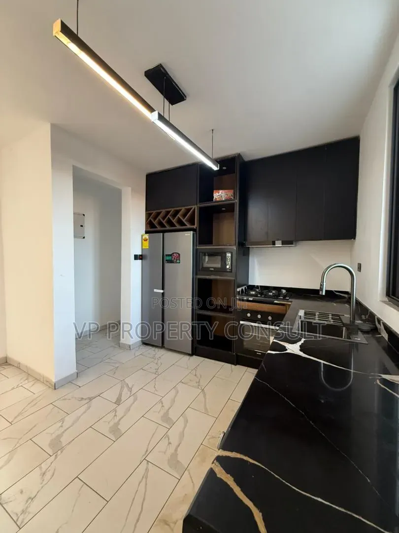 4bdrm Townhouse / Terrace in Lincoln School Area for rent