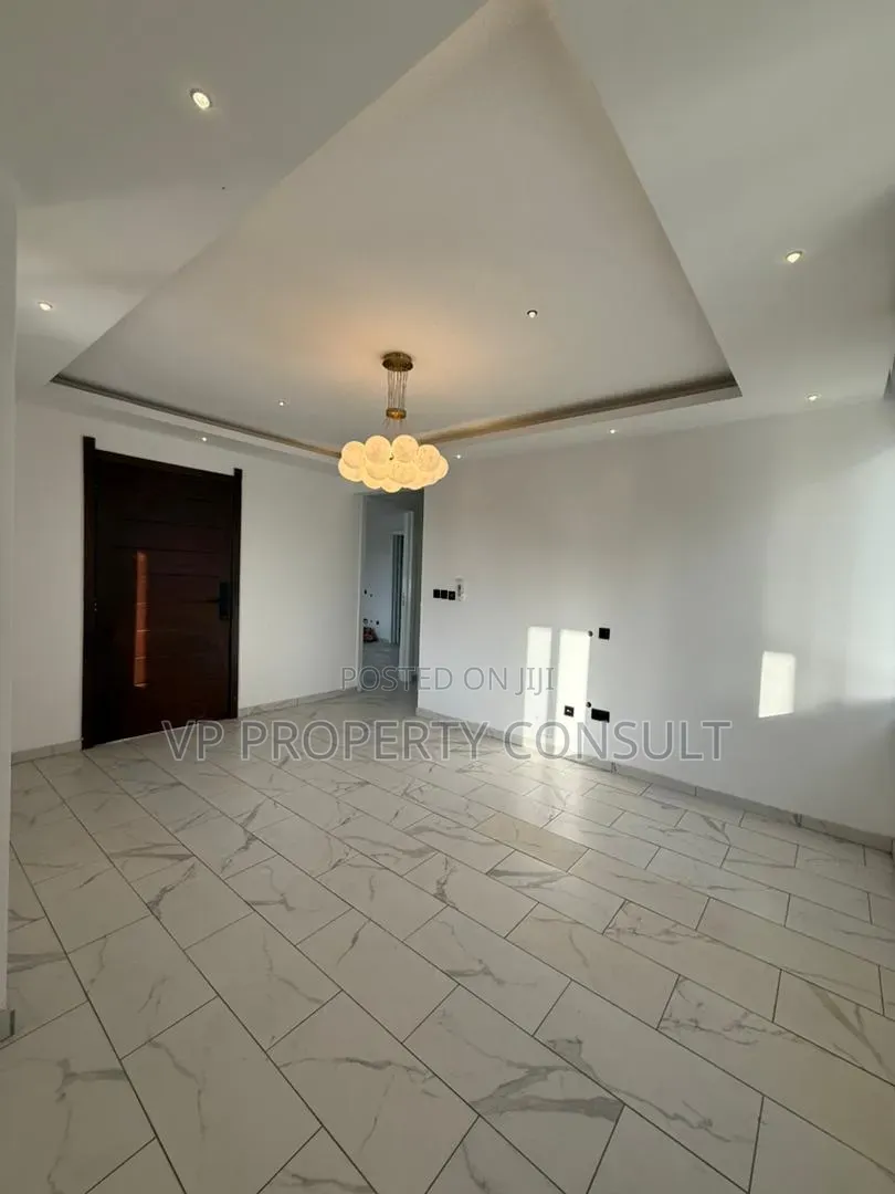4bdrm Townhouse / Terrace in Lincoln School Area for rent