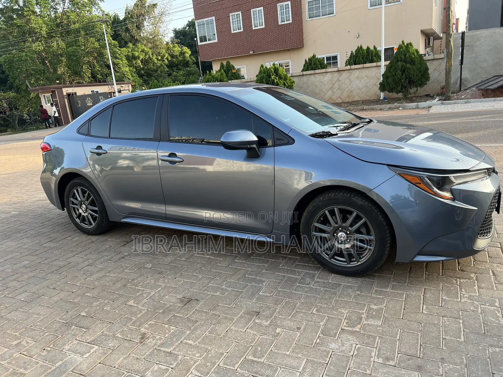 Toyota Corolla LE 2020 Gray