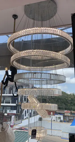 A Multi-Ring Modern Crystal Led