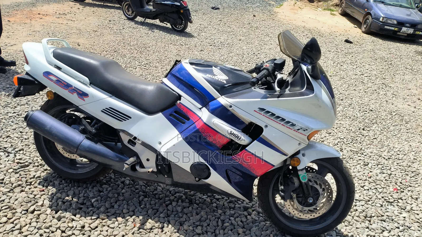Honda CBR 1991 White