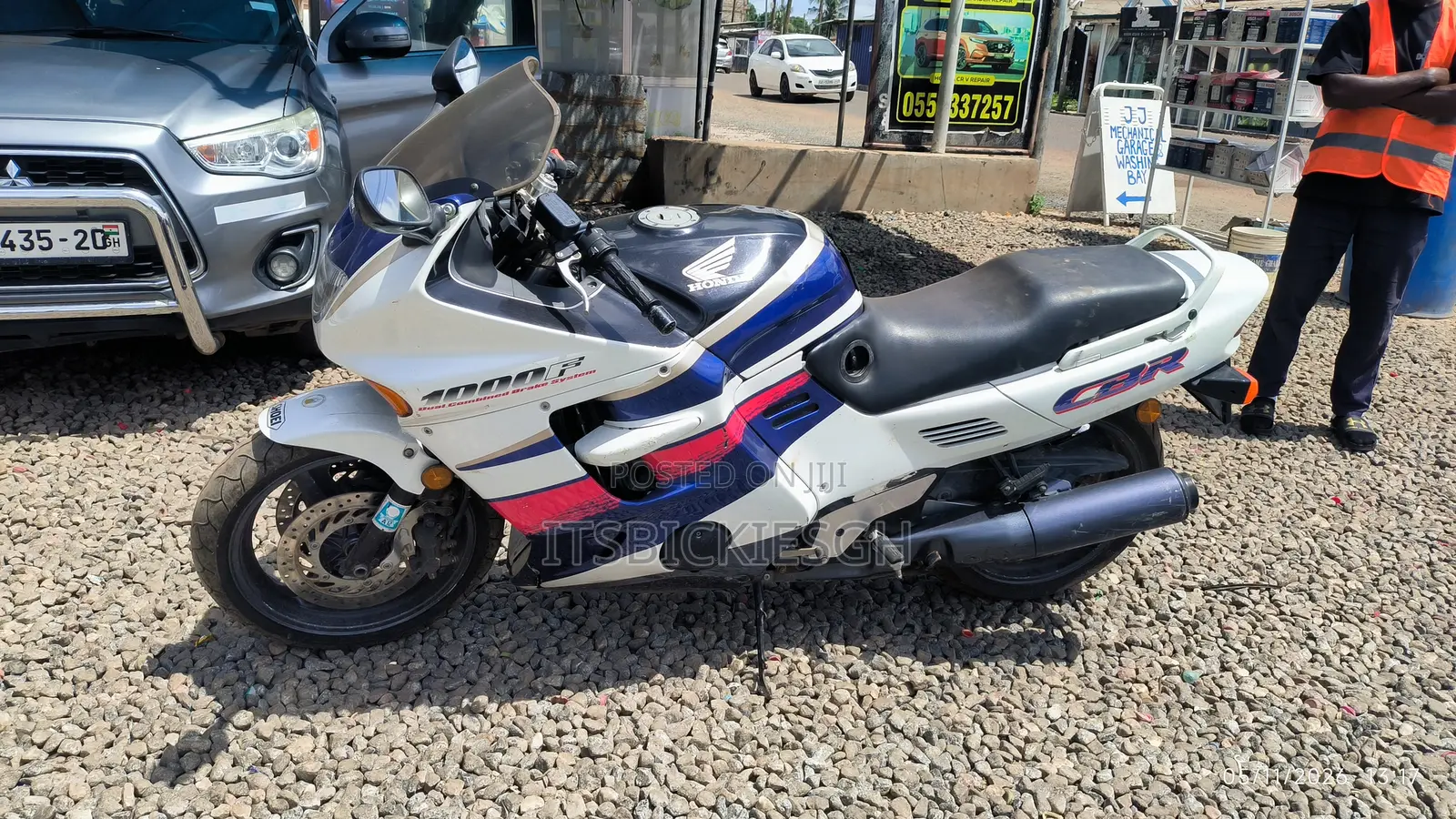 Honda CBR 1991 White