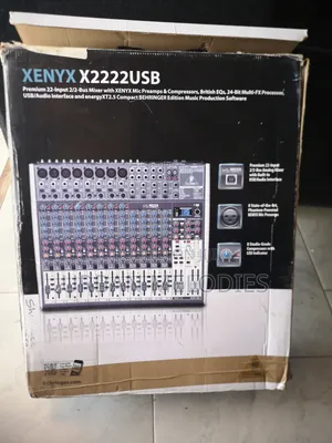Behringer Xenyx X2222 Usb Audio Mixer