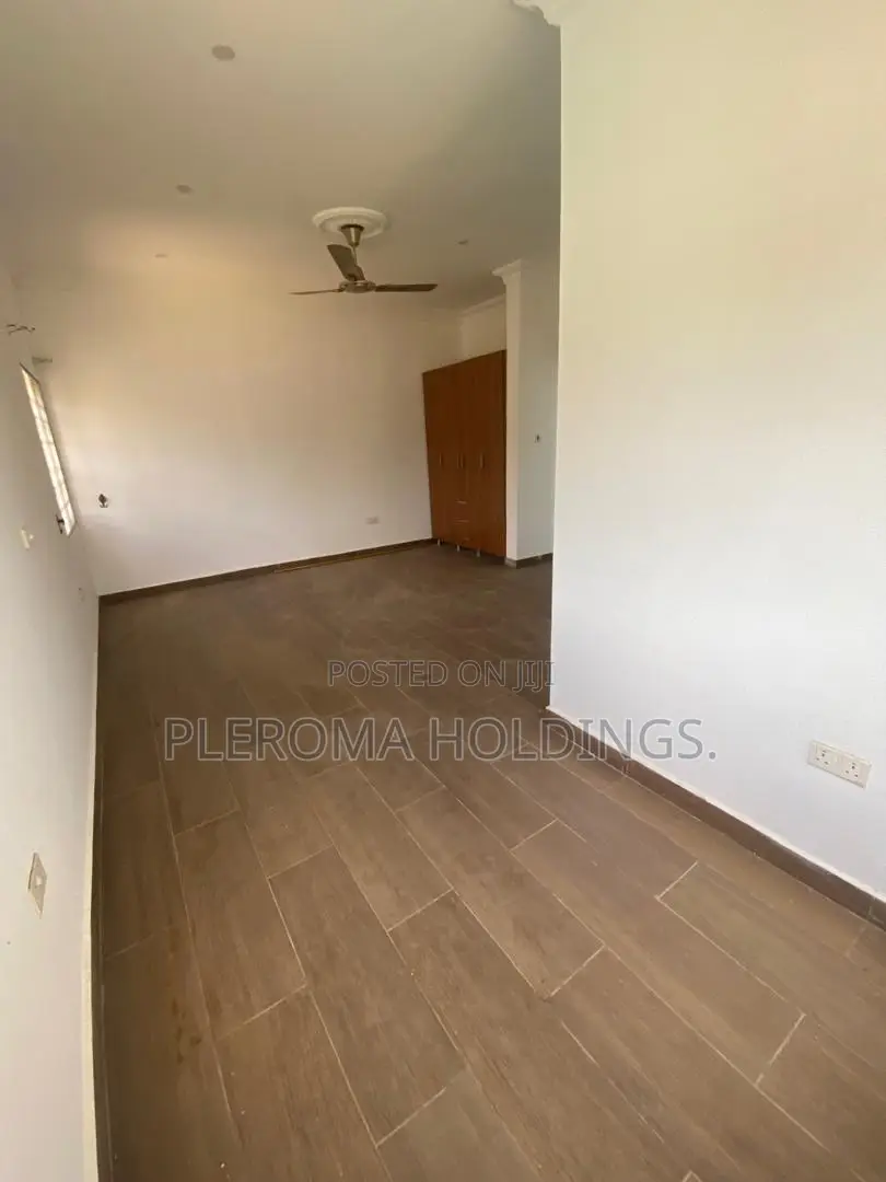 3bdrm Duplex in East Legon Hills for rent