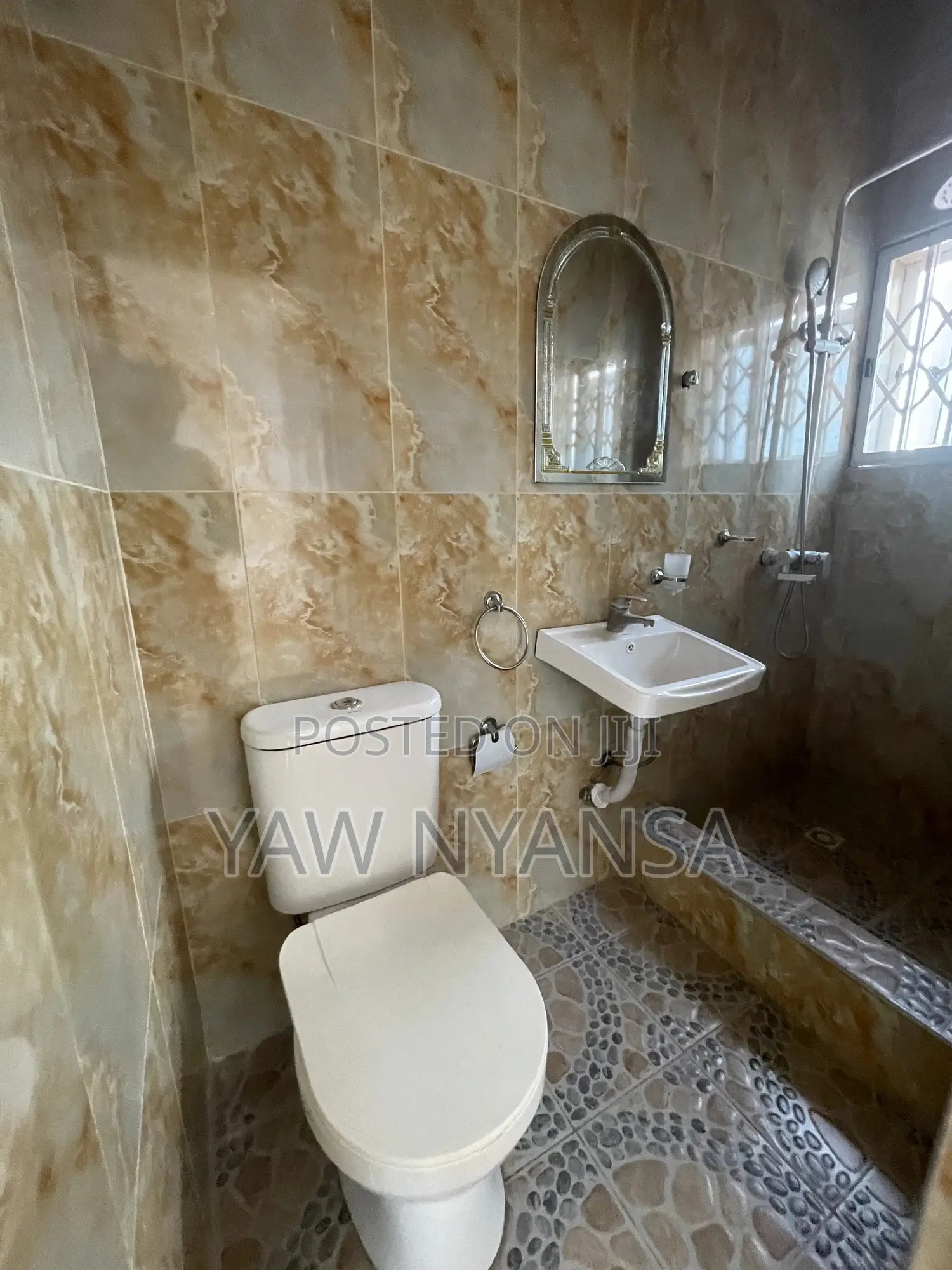 2bdrm Apartment in Bn Properties, Accra Metropolitan for rent