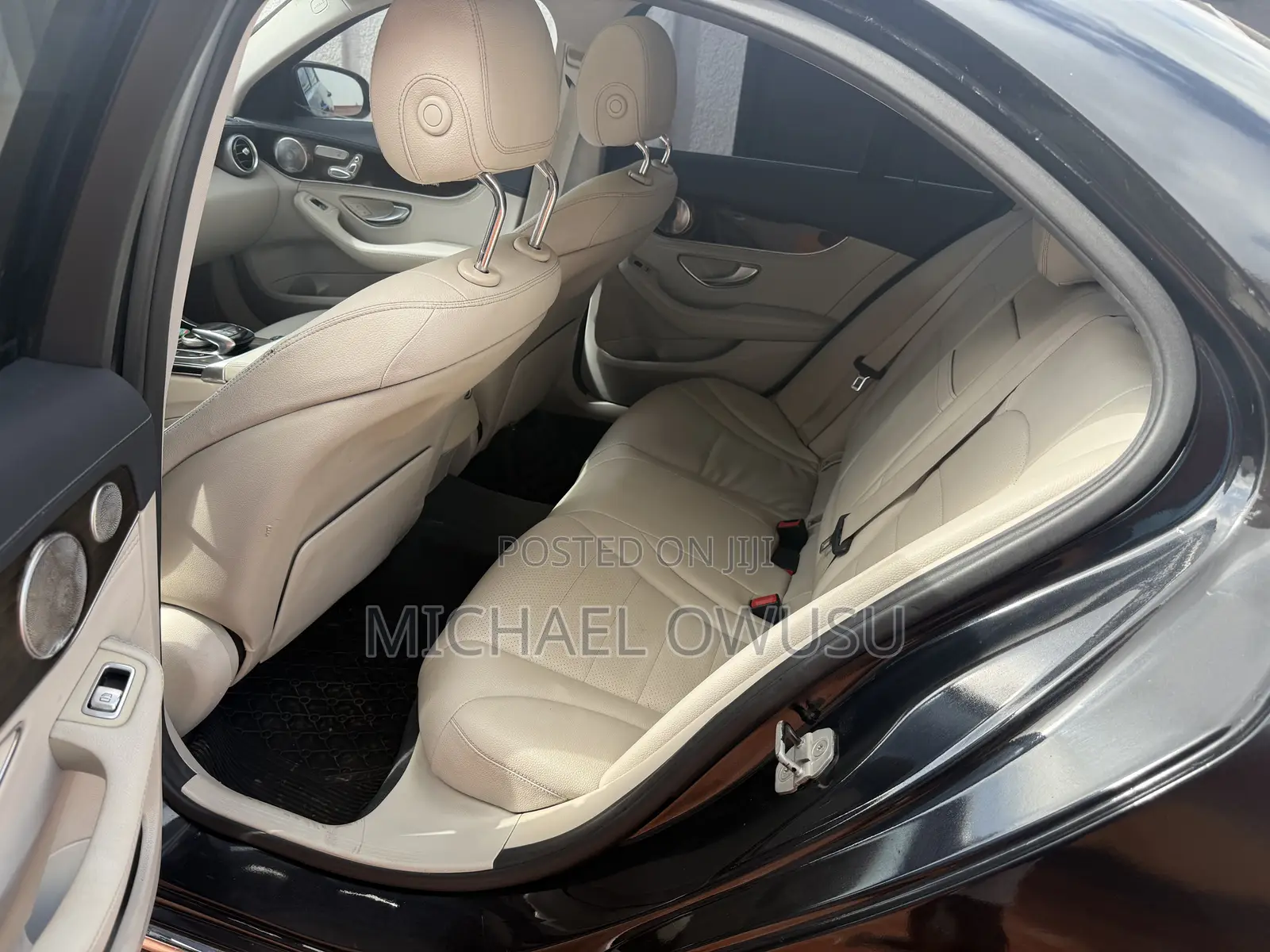 Mercedes-Benz C300 2016 Black