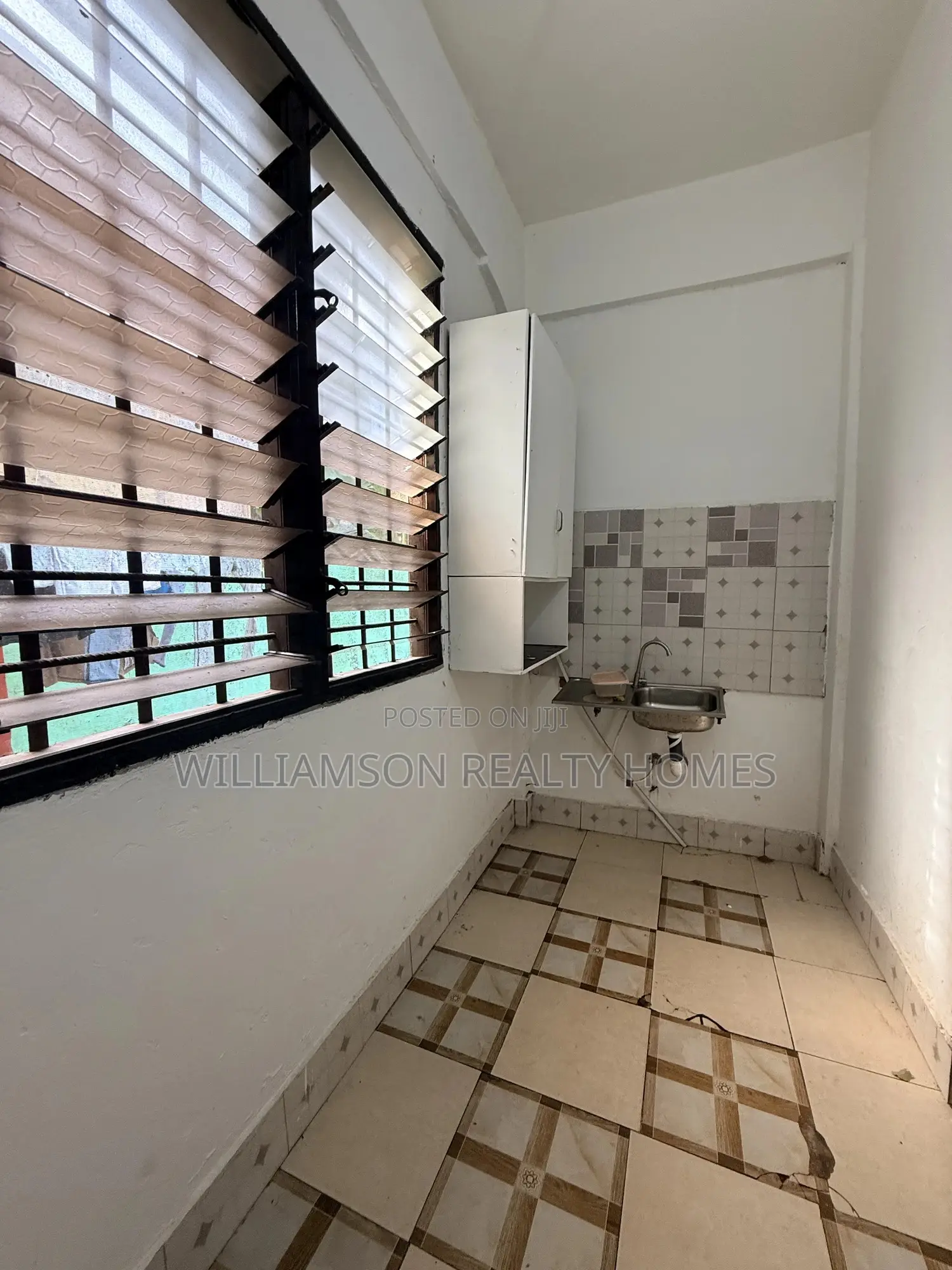 1bdrm Apartment in Spintex Main Road for rent