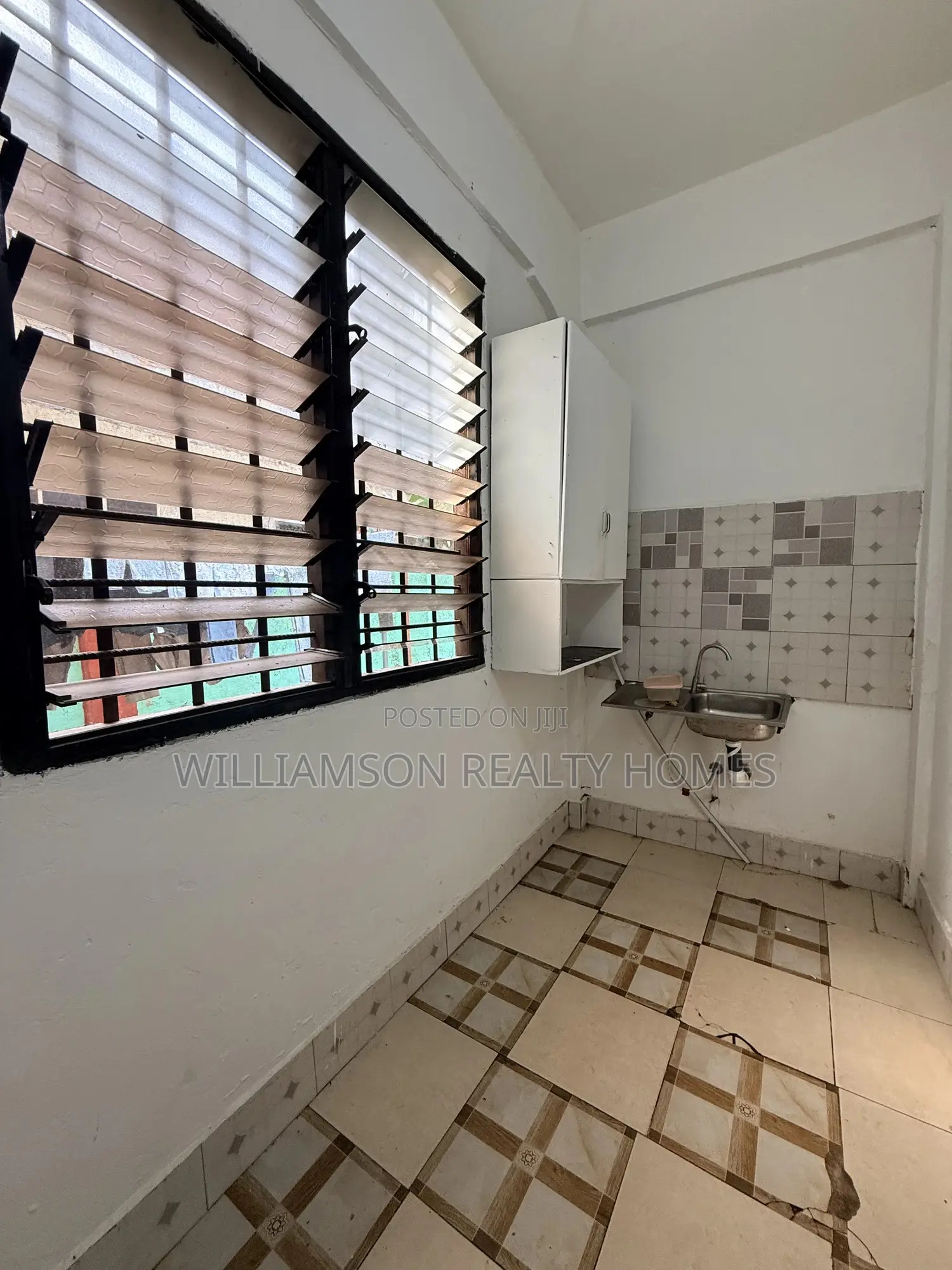 1bdrm Apartment in Spintex Main Road for rent