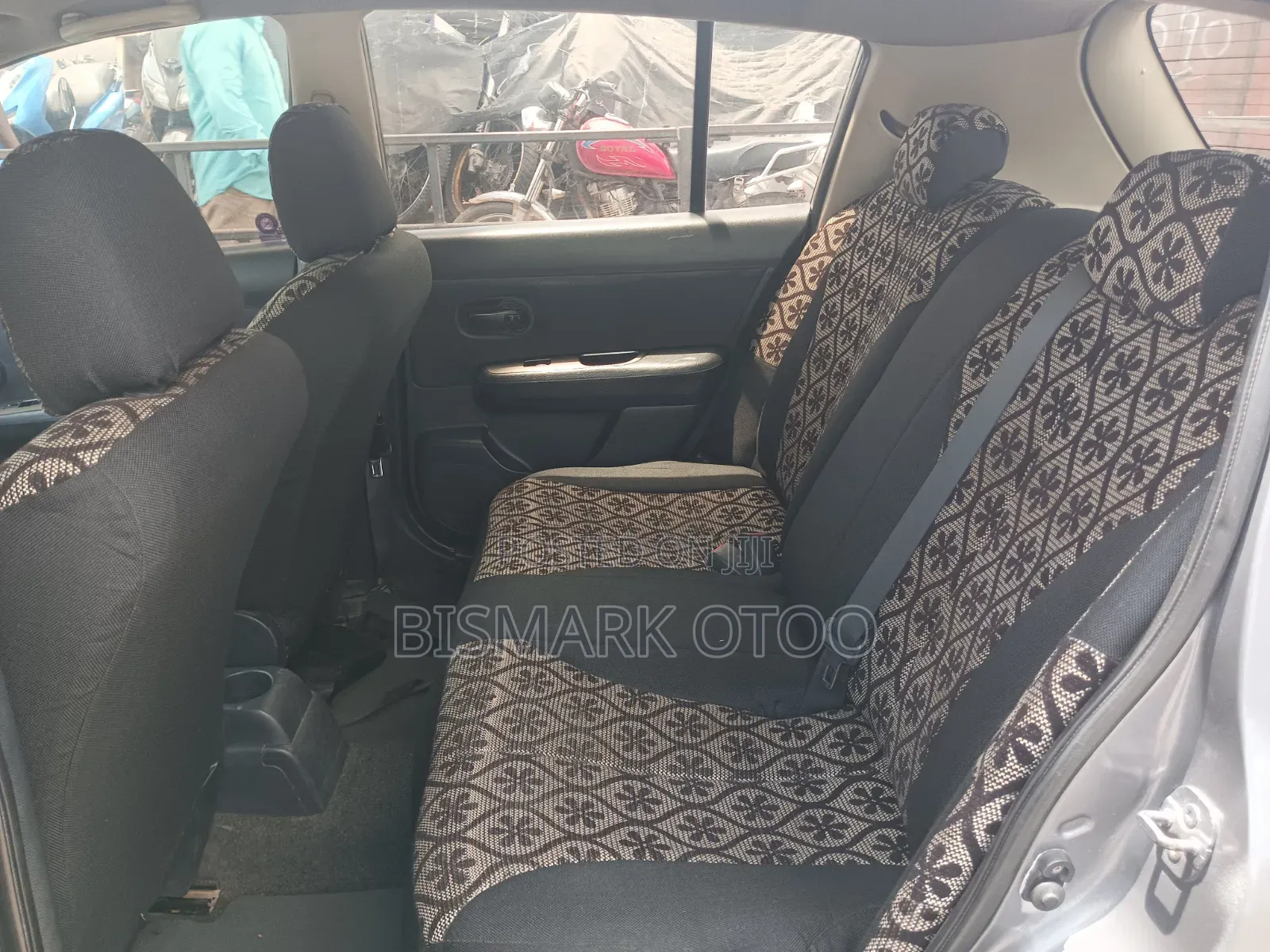 Nissan Versa 1.6 2010 Gray