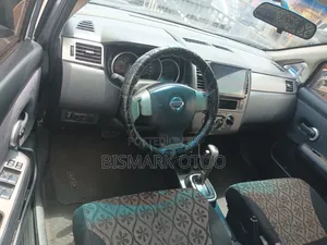 Nissan Versa 1.6 2010 Gray