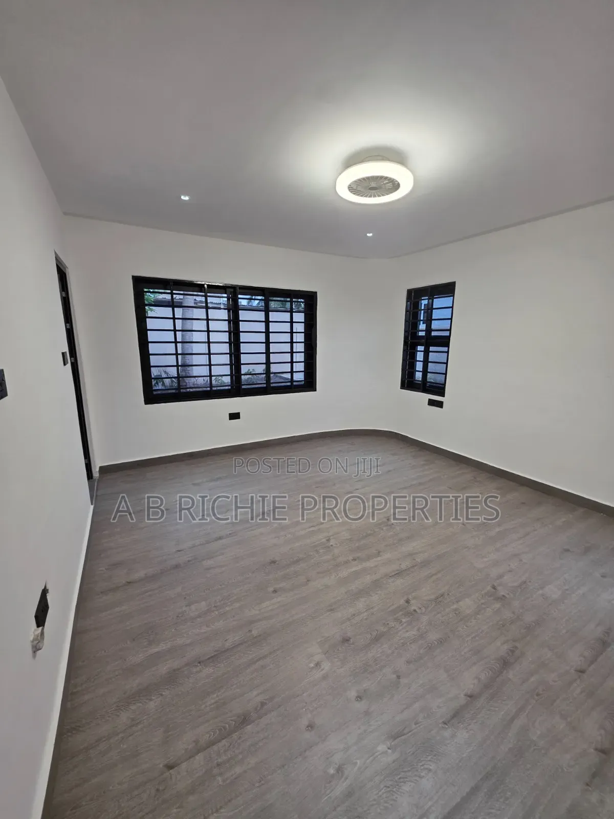 4bdrm Bungalow in Ab Richie Properties, Tseaddo for rent