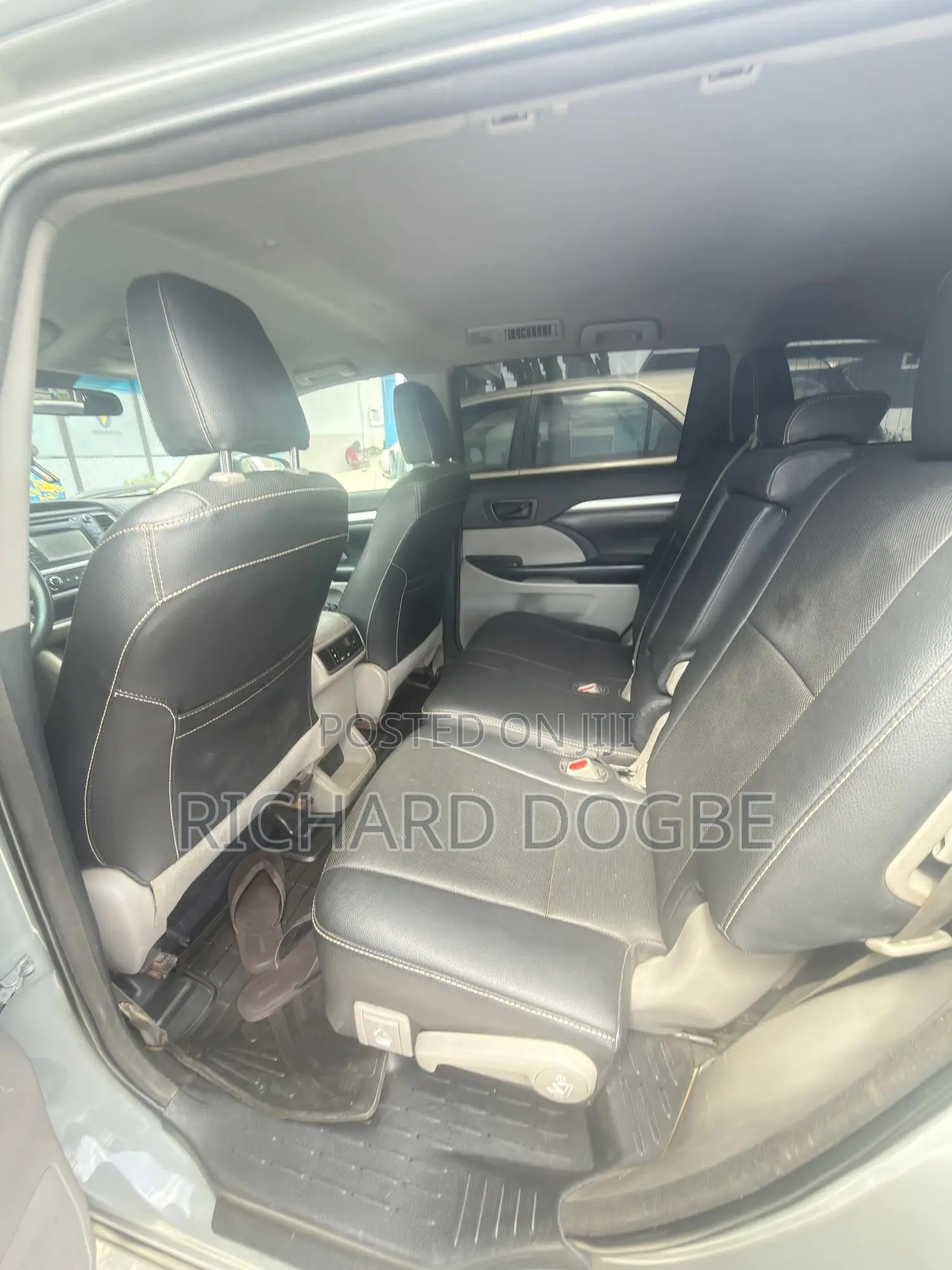 Toyota Highlander LE 4x2 (2.7L 4cyl 6A) 2018 Gray