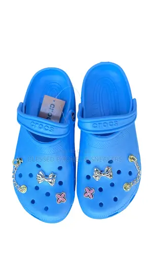 Female Design Crocs