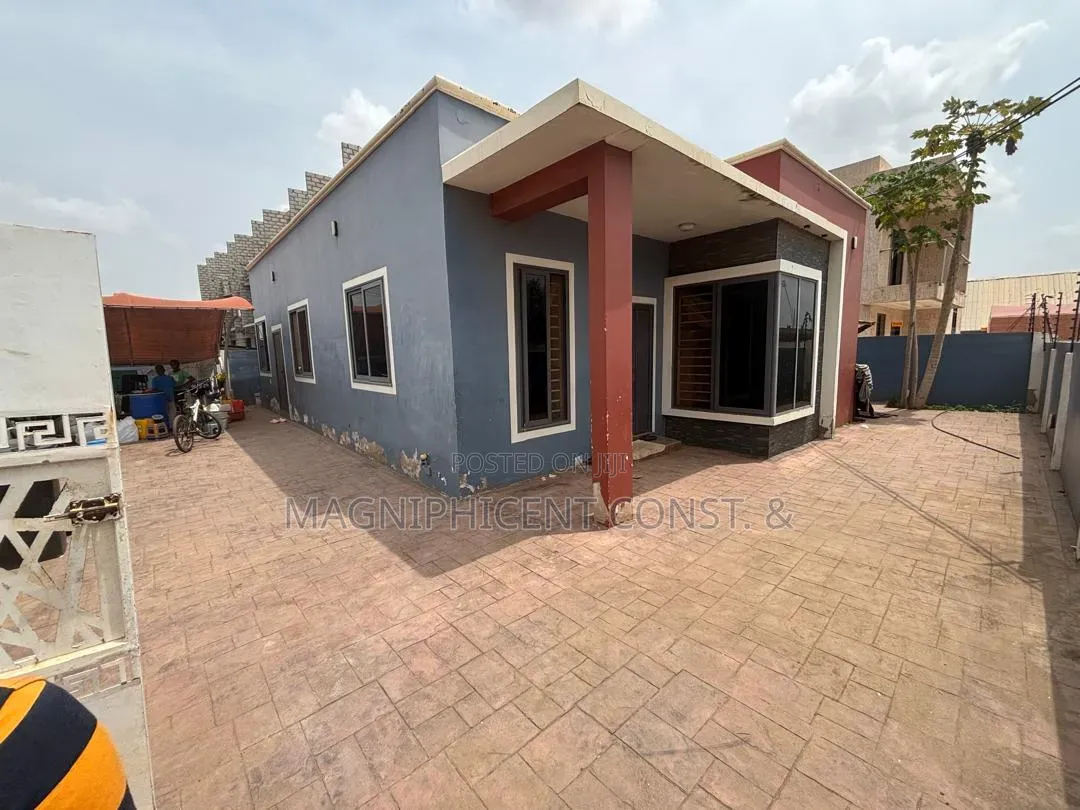 3bdrm House in Lakeside Estates for sale