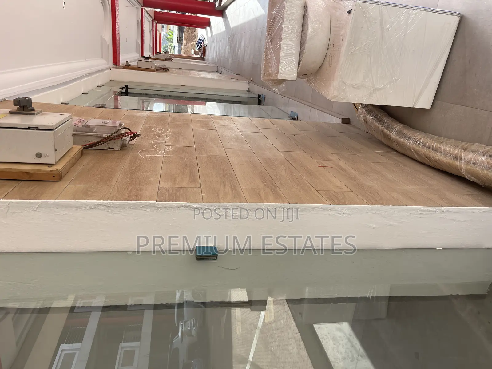 Double Shop for Rent at Madina