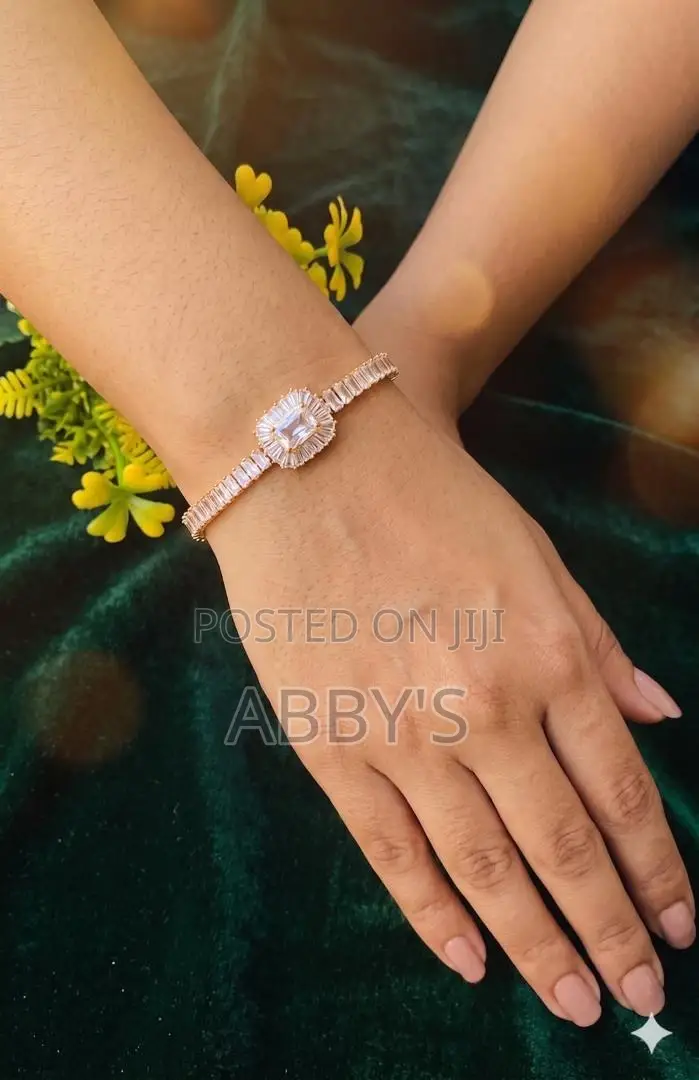 Latest Zirconia Stone Bracelet for Ladies