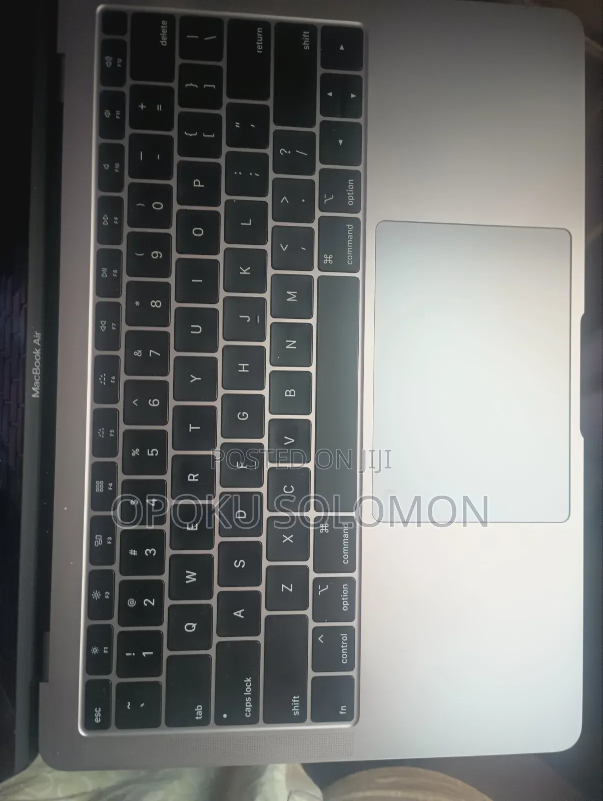 New Laptop Apple MacBook 2019 8GB Intel Core 5 SSD 256GB