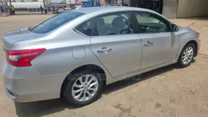 Nissan Sentra S 2018 Silver