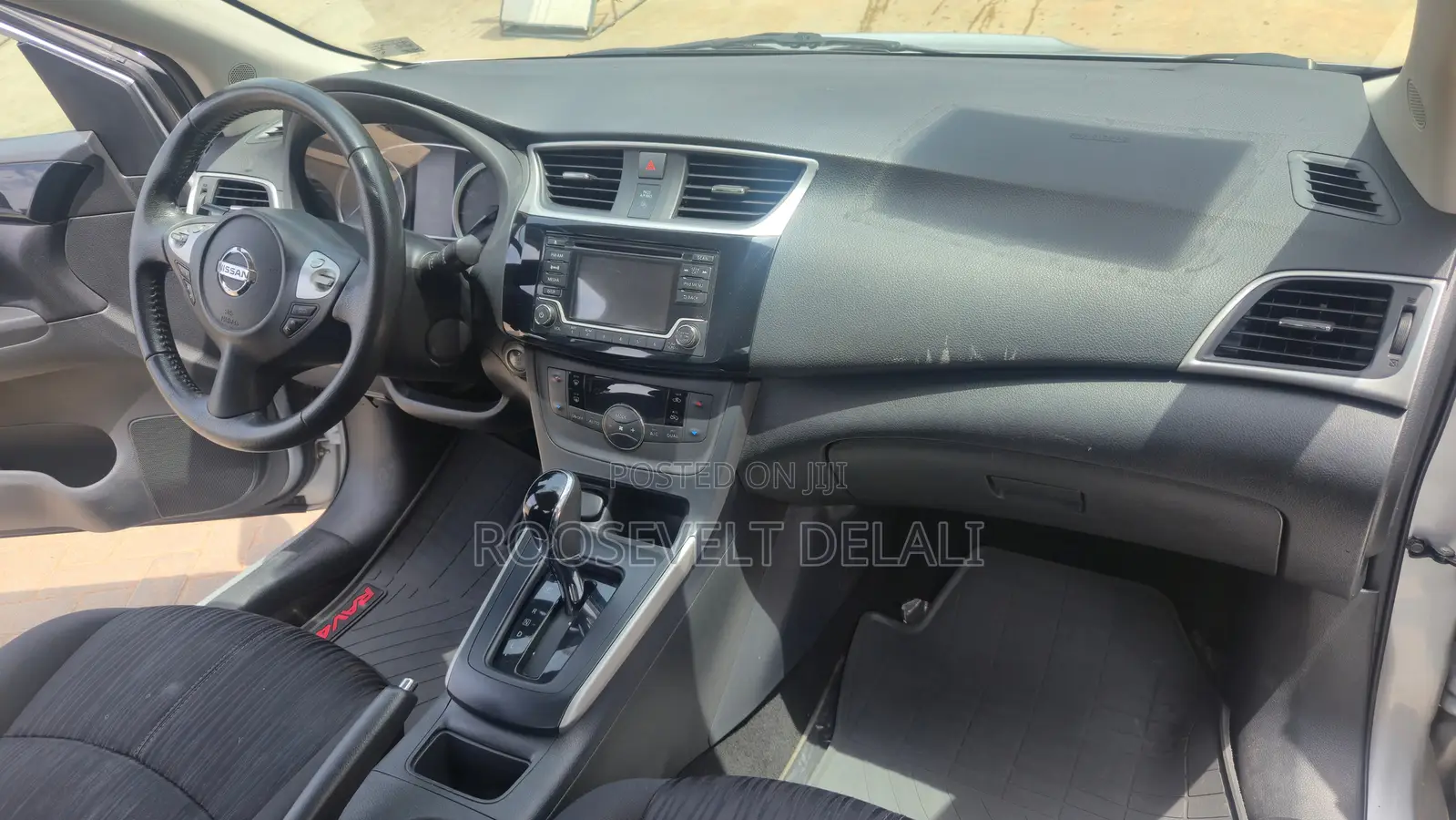 Nissan Sentra S 2018 Silver