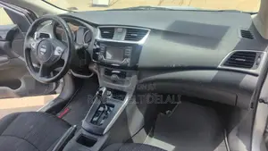 Nissan Sentra S 2018 Silver