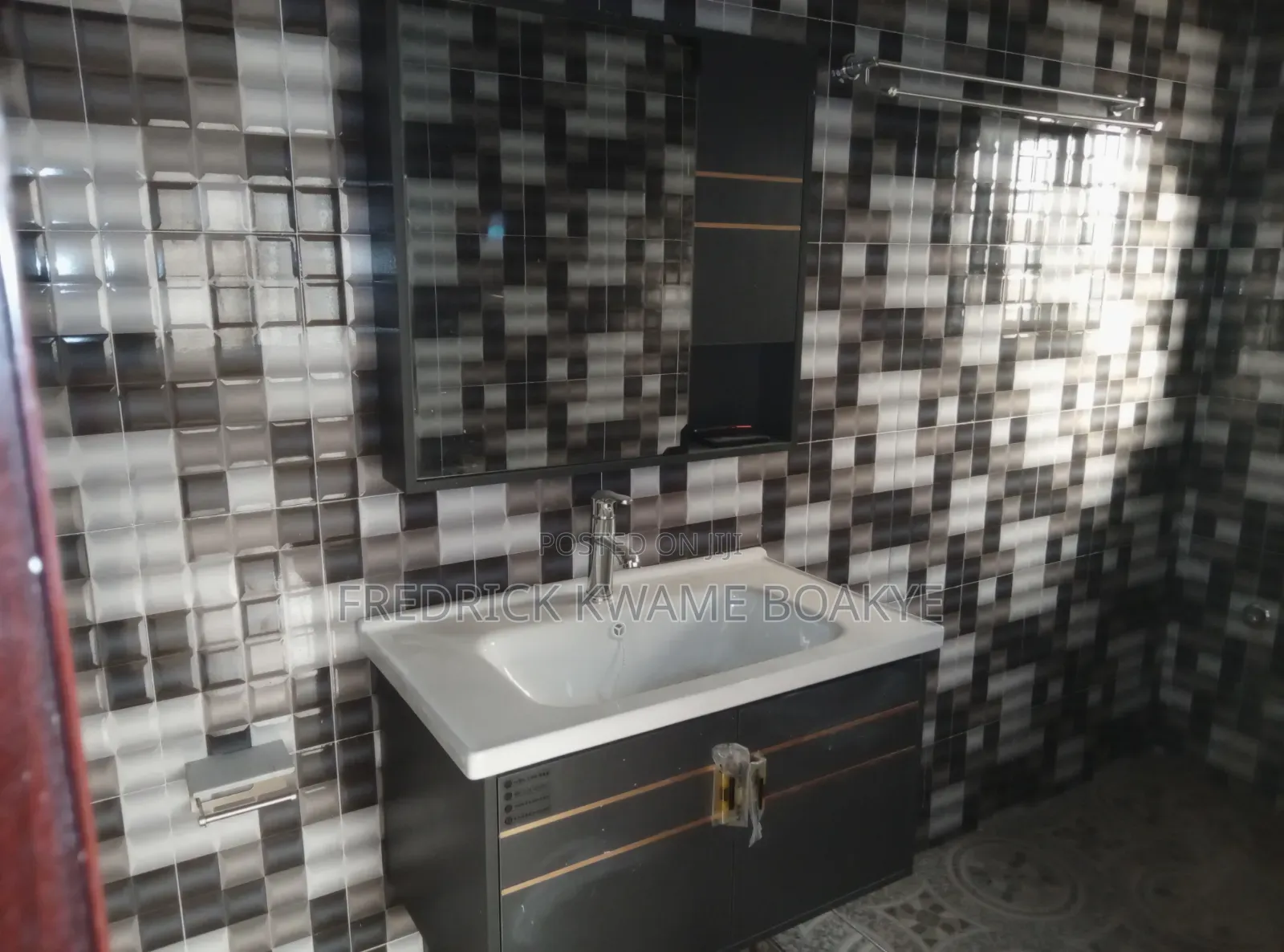 6bdrm House in Brother K Estate, Kumasi Metropolitan for rent