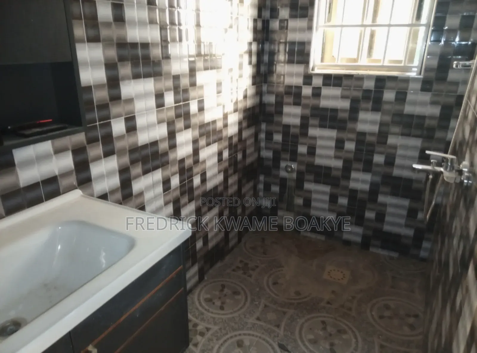 6bdrm House in Brother K Estate, Kumasi Metropolitan for rent