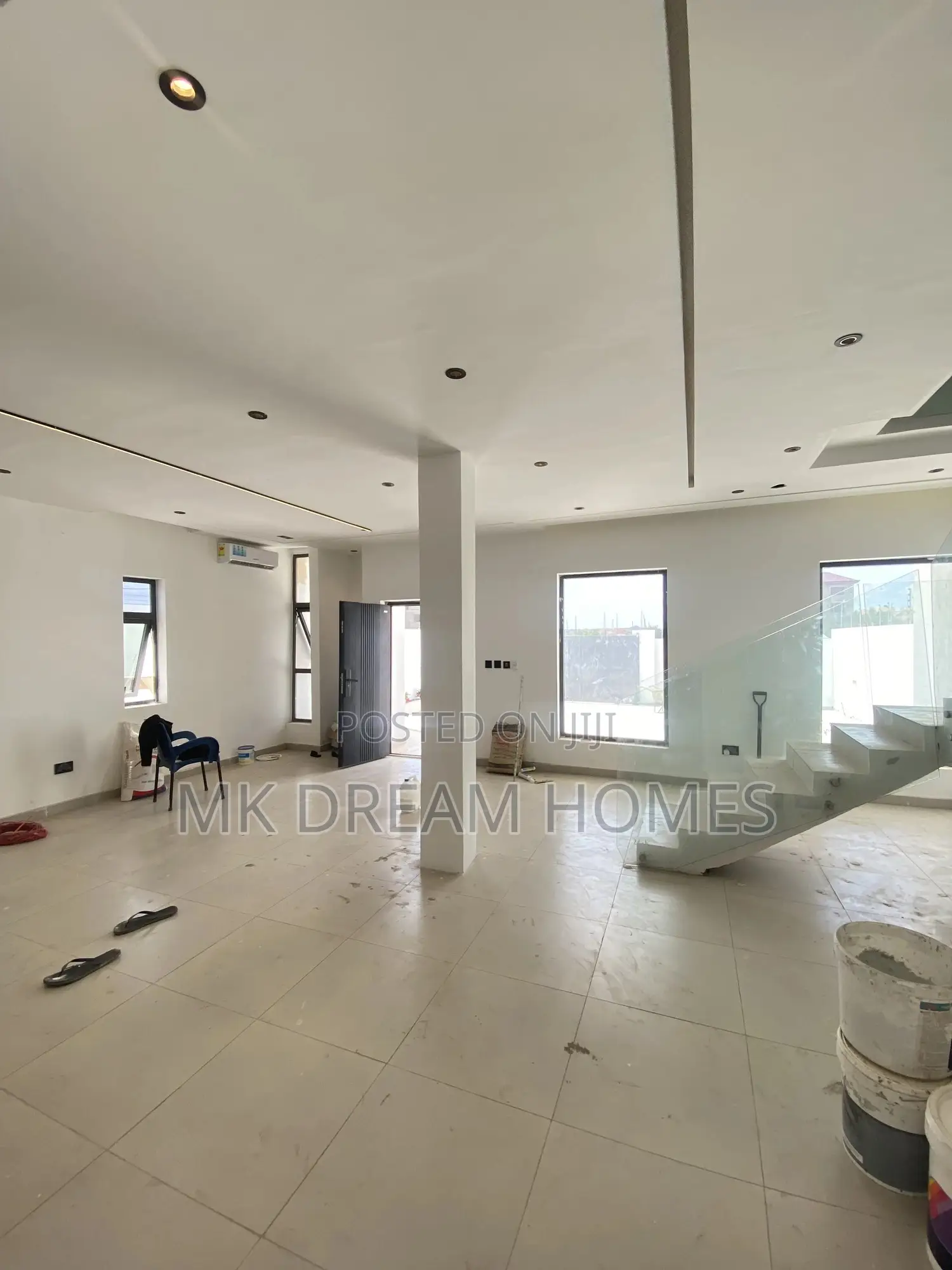 4bdrm House in Lake Side Estate for sale
