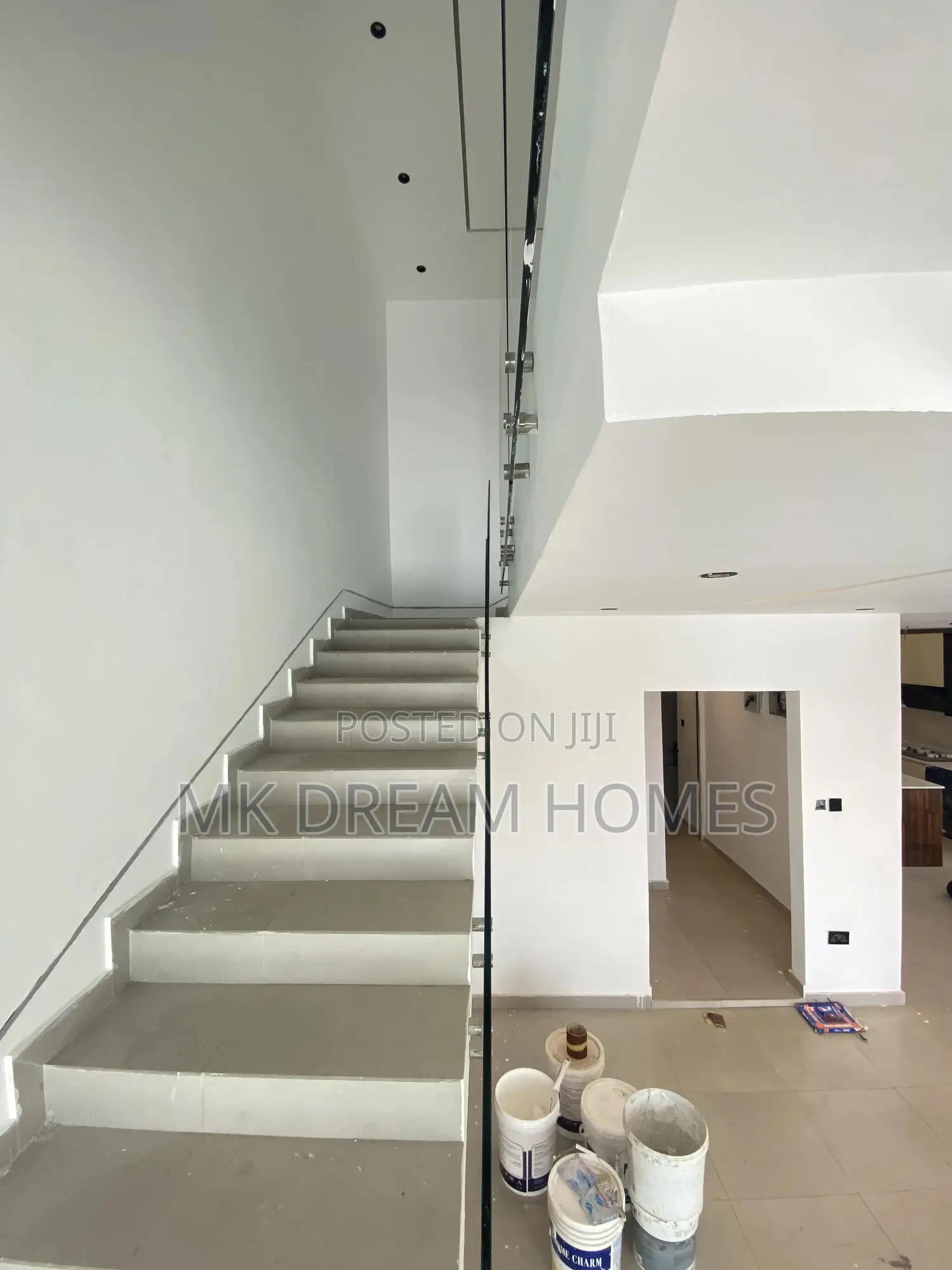 4bdrm House in Lake Side Estate for sale