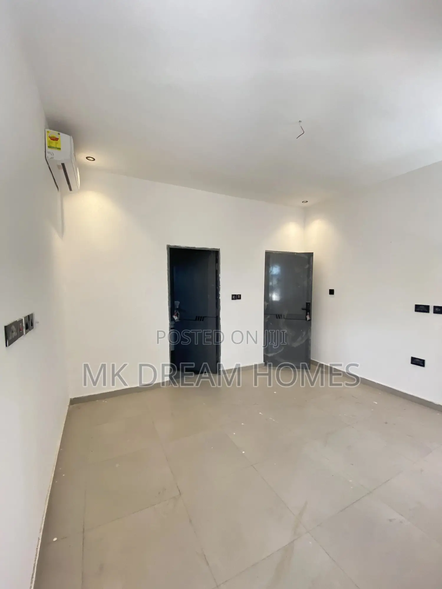4bdrm House in Lake Side Estate for sale