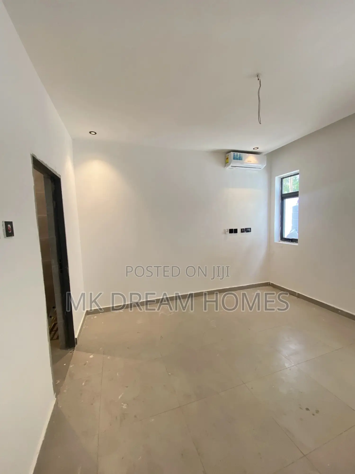 4bdrm House in Lake Side Estate for sale