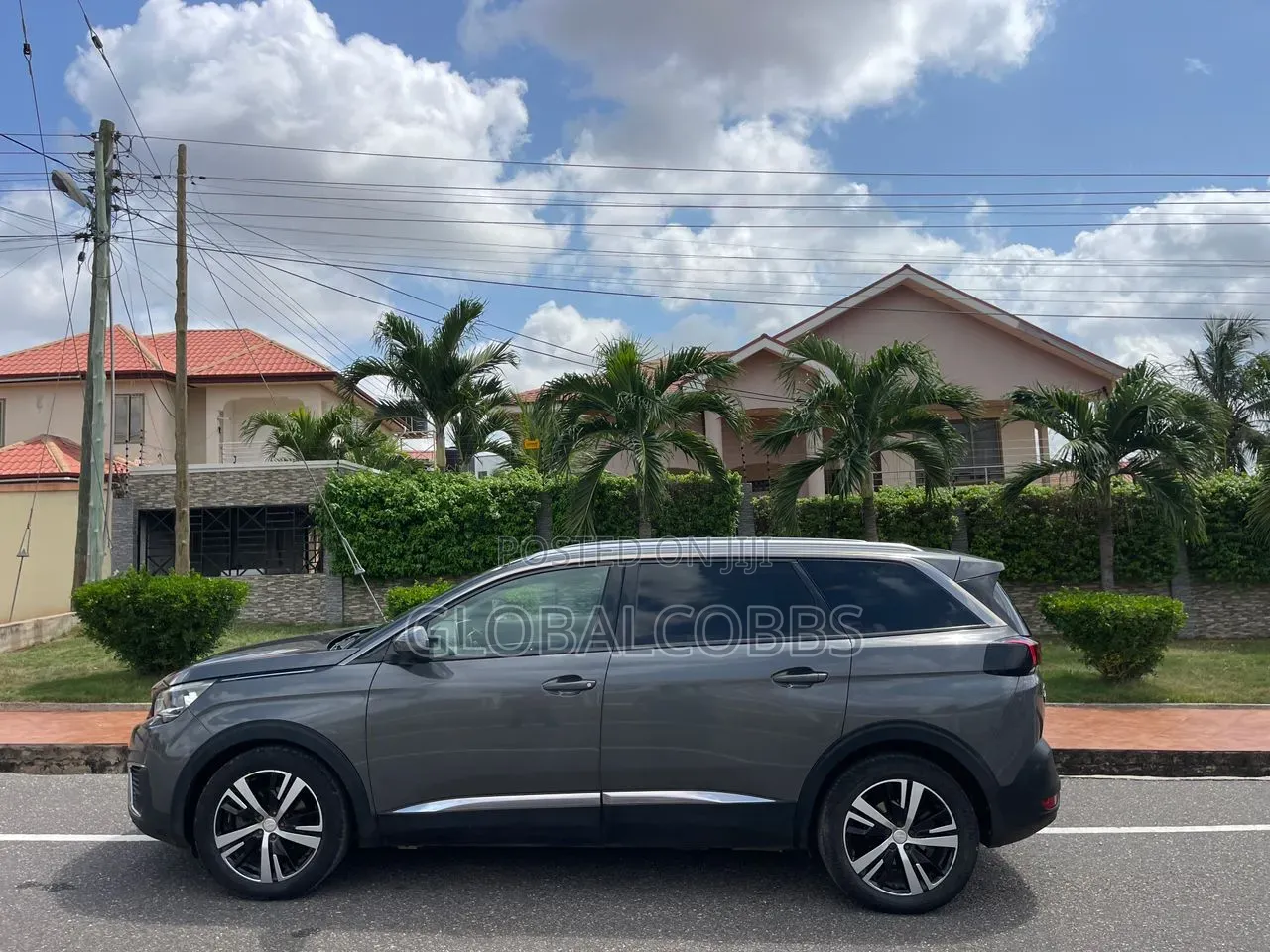 Peugeot 5008 2020 Burgundy