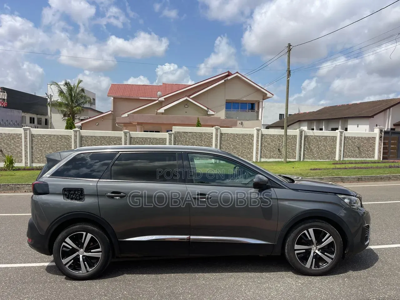 Peugeot 5008 2020 Burgundy