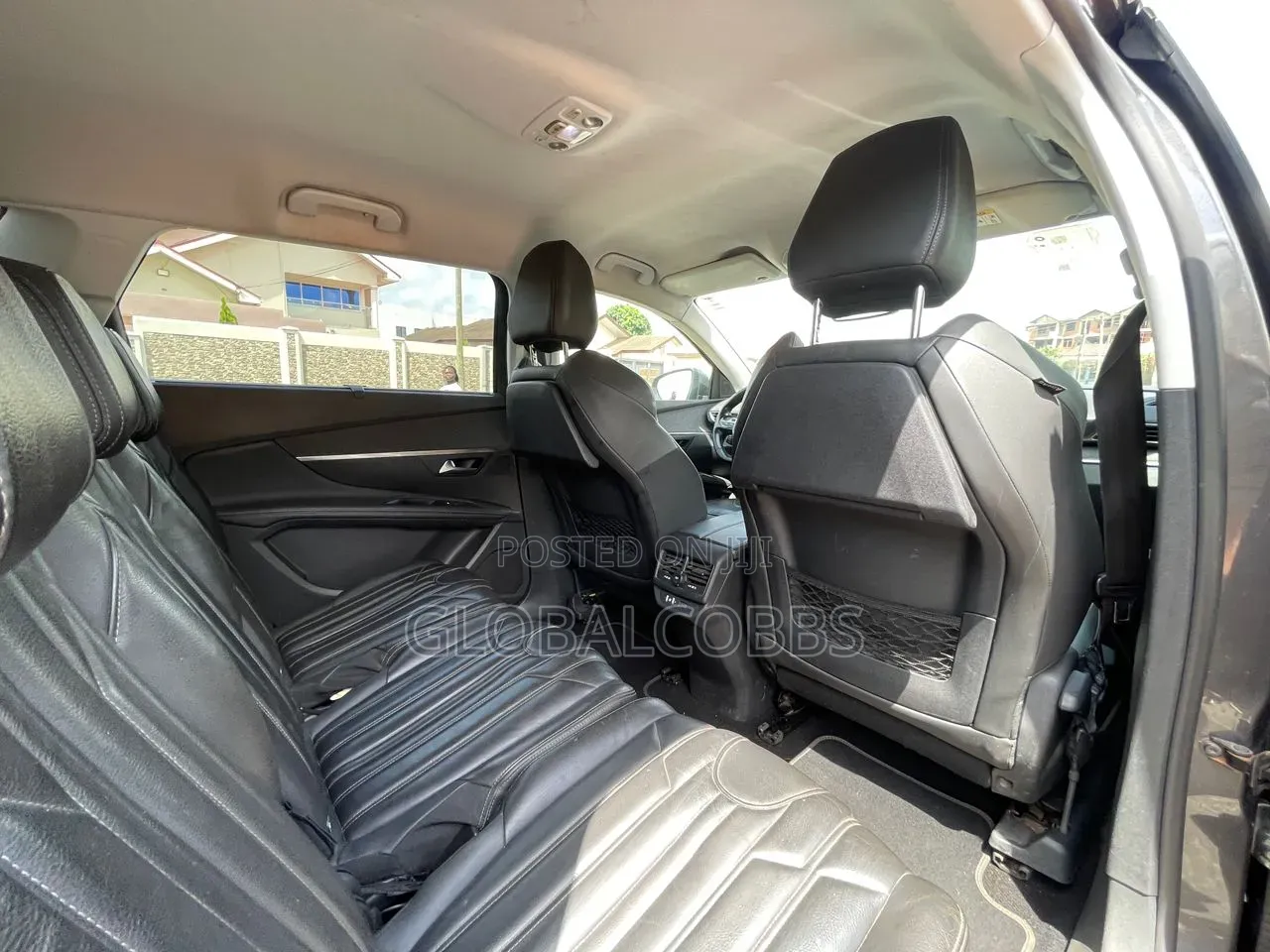 Peugeot 5008 2020 Burgundy