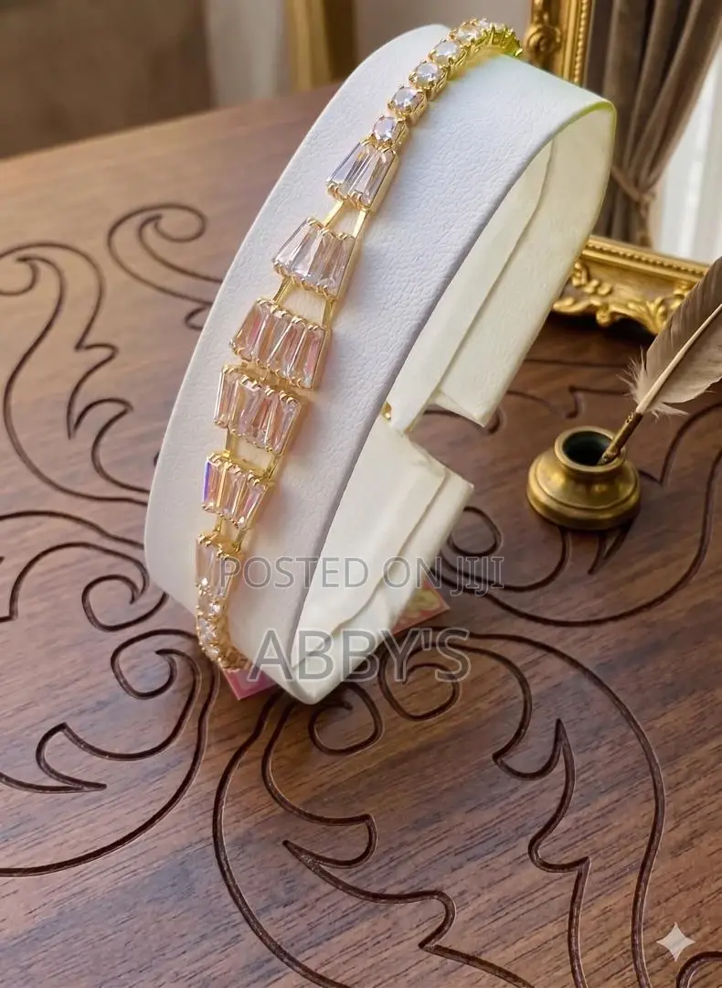 Bauguette Stunning Bracelet For Ladies