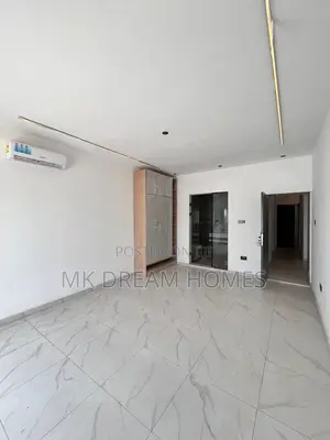 3bdrm House in Lake Side Estate for sale