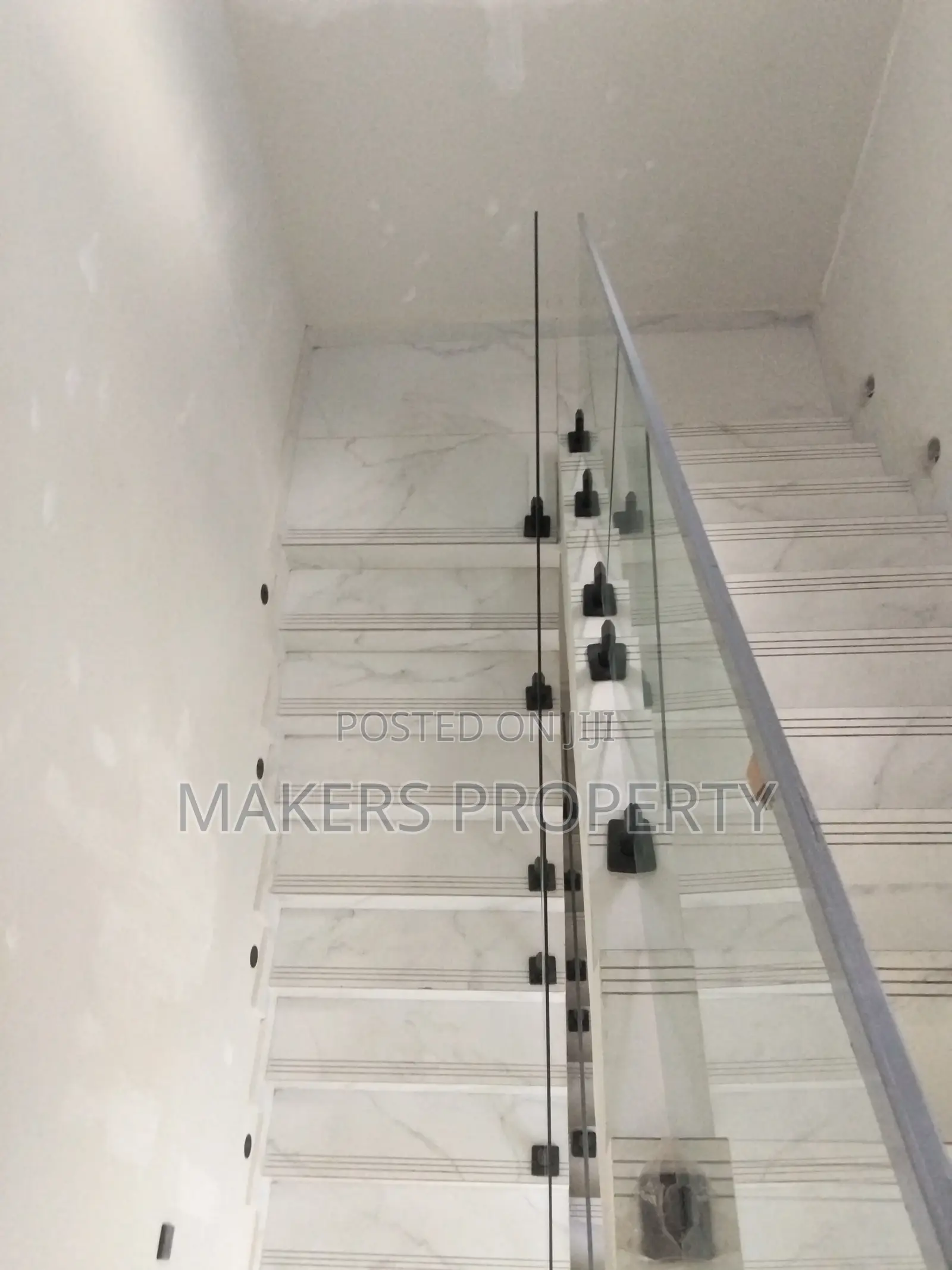 5bdrm House in Mula Property, Dzorwulu for rent